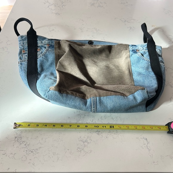 Large Weekend Bag - Picture 2 of 4